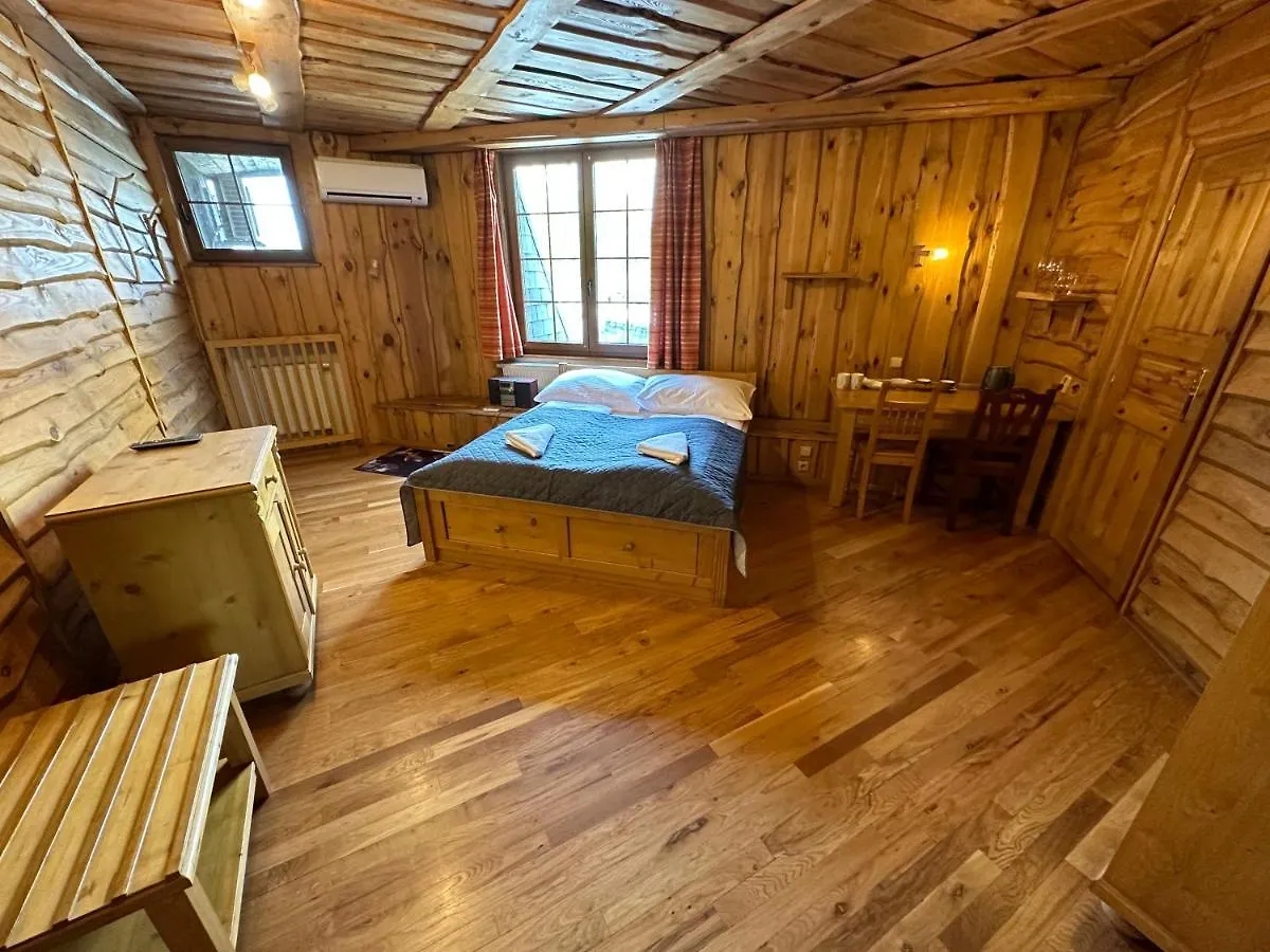Bed and Breakfast Penzion Ten Pardubice